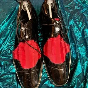 Men’s fashion shoe bundle. Four sets of fashion shoes gently used. Shoes | Mens Fashion Shoe Bundle Four Sets Of Fashion Shoes  main image 2